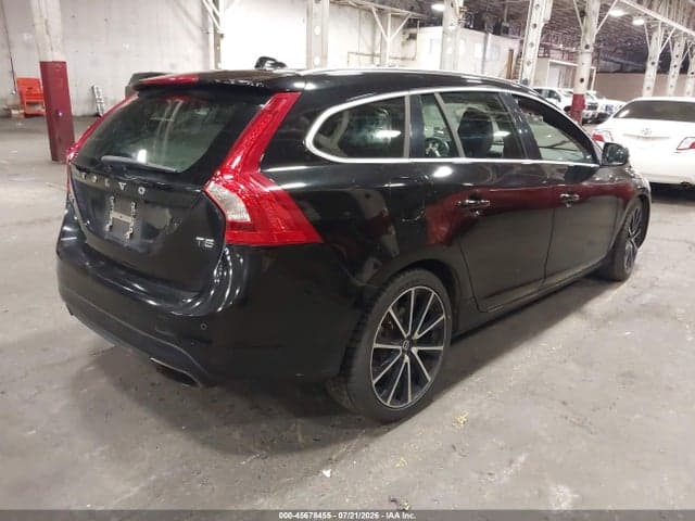 2017 VOLVO V60 T5 PREMIER 4
