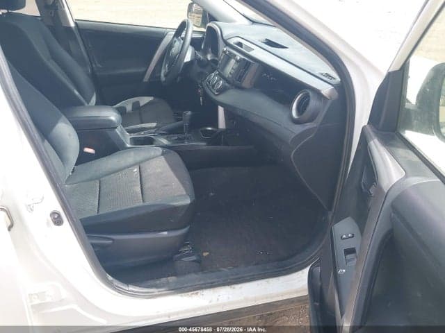 2017 TOYOTA RAV4 LE 5