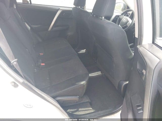 2017 TOYOTA RAV4 LE 8