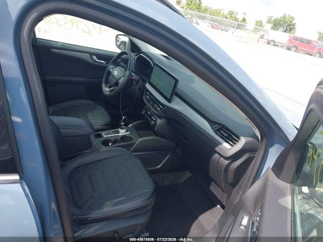 2024 FORD ESCAPE PLATINUM 5