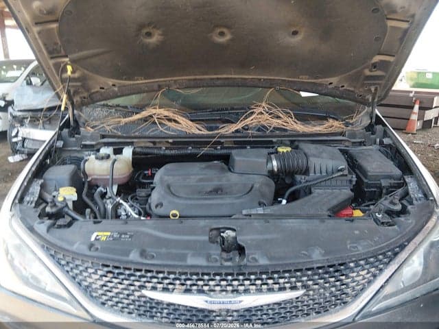2020 CHRYSLER PACIFICA TOURING L 10