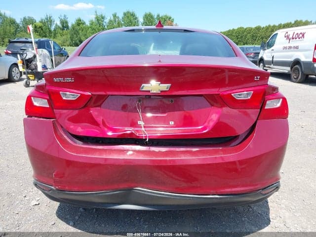 2017 CHEVROLET MALIBU 1LT 16