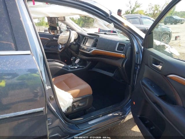 2017 TOYOTA HIGHLANDER LIMITED PLATINUM 5