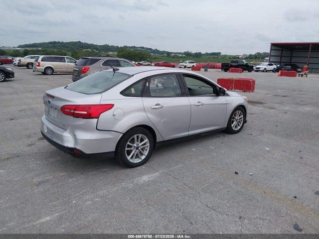 2017 FORD FOCUS SE 4