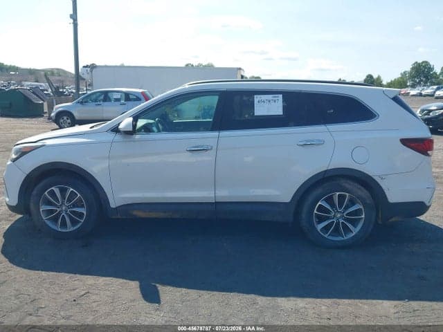2017 HYUNDAI SANTA FE SE 14