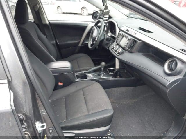 2017 TOYOTA RAV4 LE 5