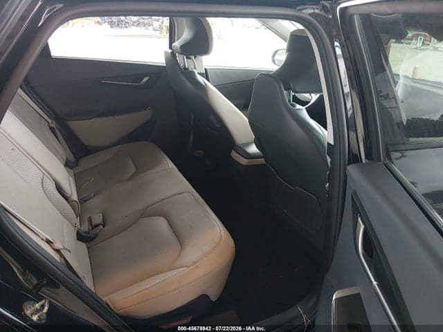 2022 KIA EV6 WIND 8
