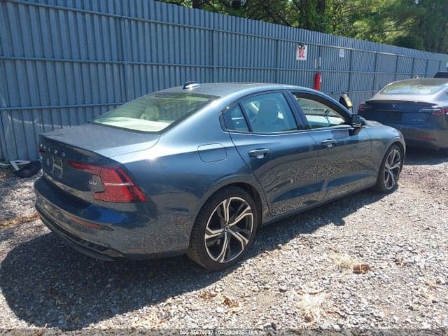 2024 VOLVO S60 B5 CORE DARK THEME 4