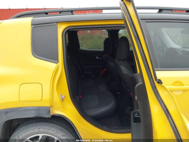2017 JEEP RENEGADE TRAILHAWK 8