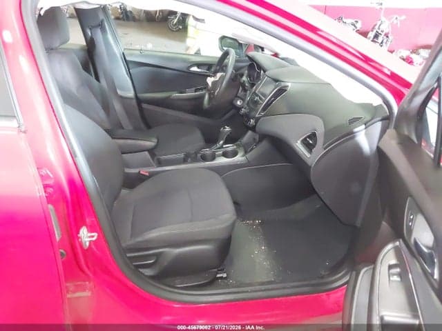 2017 CHEVROLET CRUZE LT AUTO 5