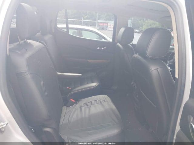 2018 GMC ACADIA DENALI 8