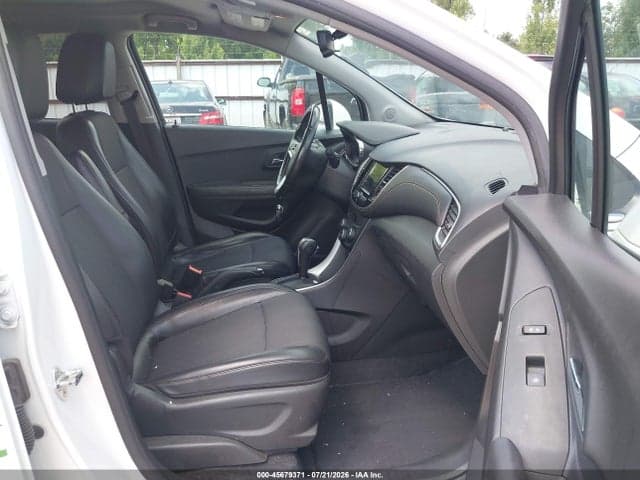 2019 CHEVROLET TRAX LT 5