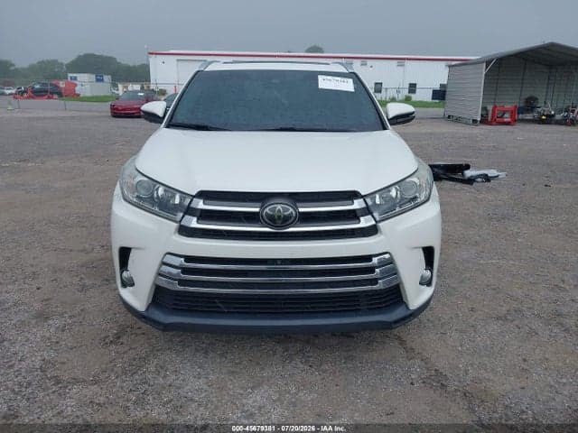 2018 TOYOTA HIGHLANDER LIMITED PLATINUM 13