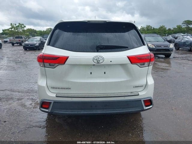2018 TOYOTA HIGHLANDER LIMITED PLATINUM 17