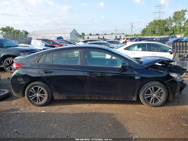 2017 HYUNDAI IONIQ HYBRID BLUE 13