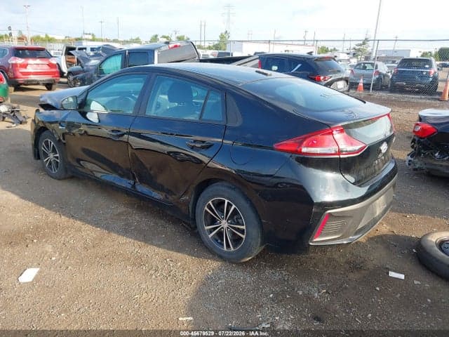 2017 HYUNDAI IONIQ HYBRID BLUE 3