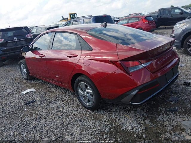 2026 HYUNDAI ELANTRA SE 3