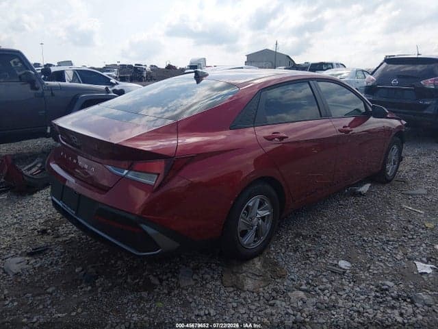 2026 HYUNDAI ELANTRA SE 4