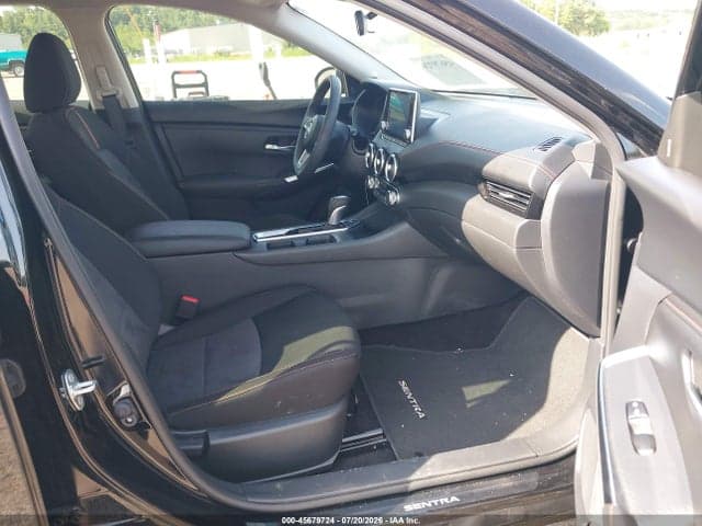 2025 NISSAN SENTRA SR 5