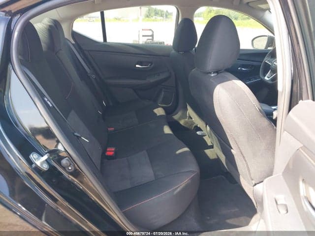2025 NISSAN SENTRA SR 8