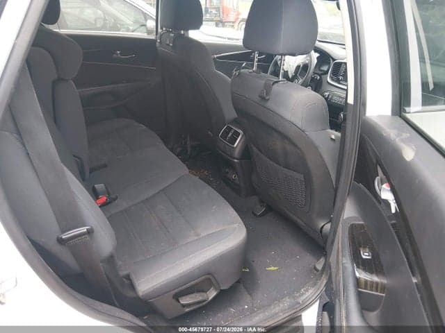 2020 KIA SORENTO 3.3L LX 8