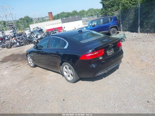 2017 JAGUAR XE 25T 3