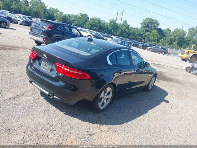 2017 JAGUAR XE 25T 4