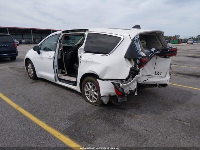 2024 CHRYSLER PACIFICA TOURING L 3