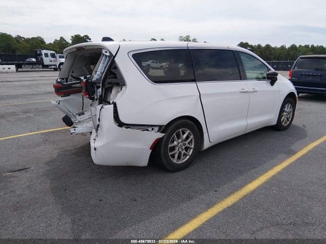 2024 CHRYSLER PACIFICA TOURING L 4