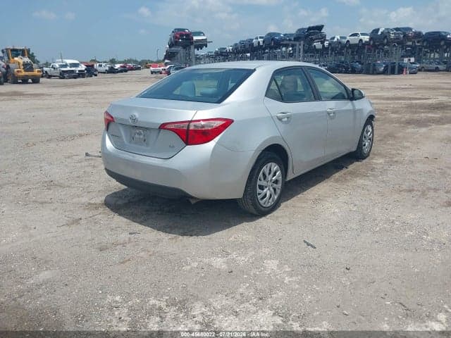 2018 TOYOTA COROLLA LE 4
