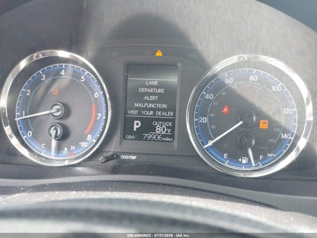 2018 TOYOTA COROLLA LE 7