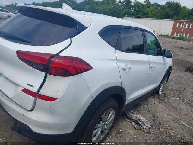 2020 HYUNDAI TUCSON SE 4