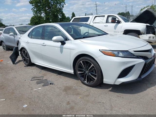 2018 TOYOTA CAMRY XSE - 1