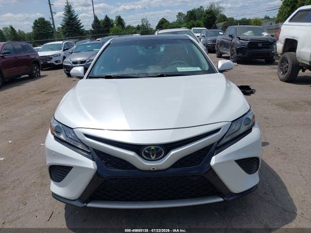 2018 TOYOTA CAMRY XSE 12