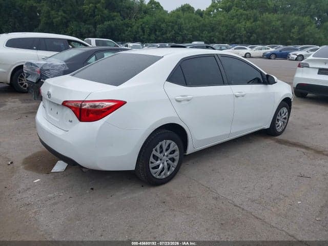 2017 TOYOTA COROLLA LE 4