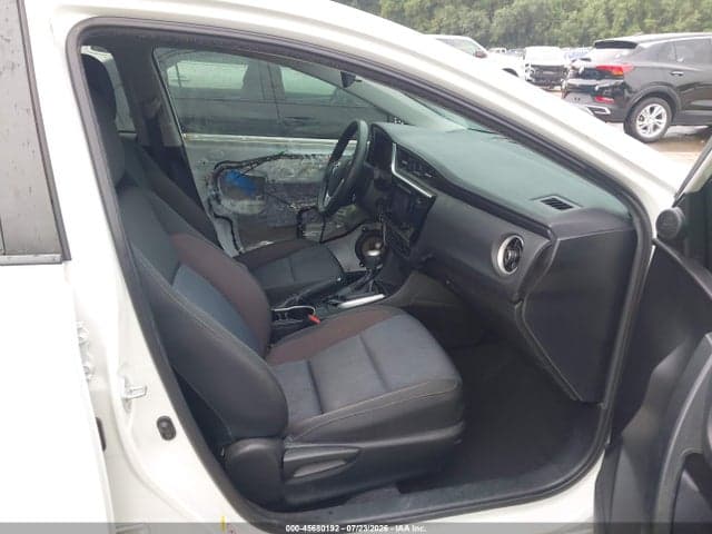 2017 TOYOTA COROLLA LE 5