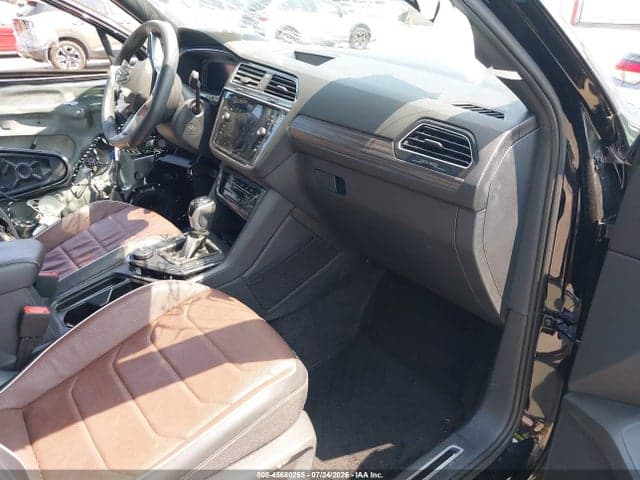 2024 VOLKSWAGEN TIGUAN 2.0T SEL R-LINE 5