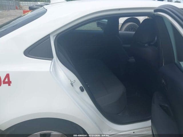 2022 TOYOTA COROLLA LE 8