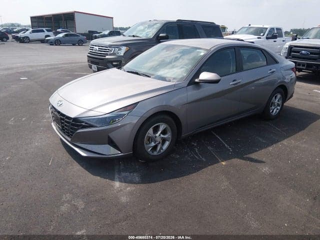 2023 HYUNDAI ELANTRA SE 2