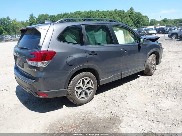 2023 SUBARU FORESTER PREMIUM 4