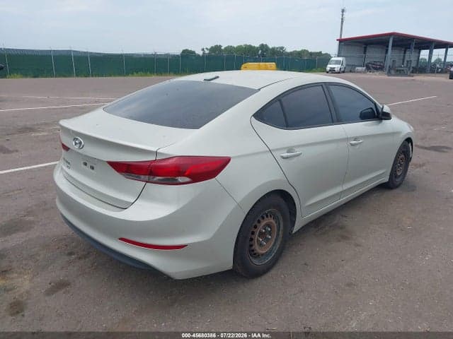 2017 HYUNDAI ELANTRA SE 4