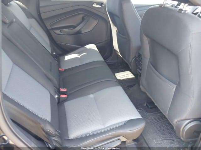 2017 FORD ESCAPE SE 8