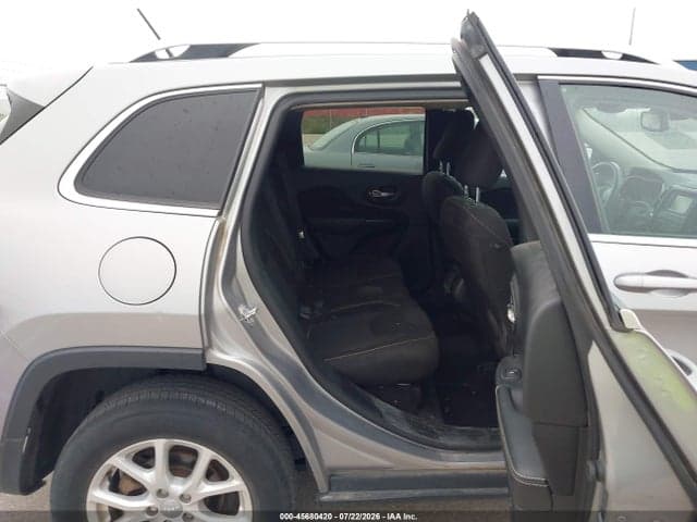2017 JEEP CHEROKEE LATITUDE 8