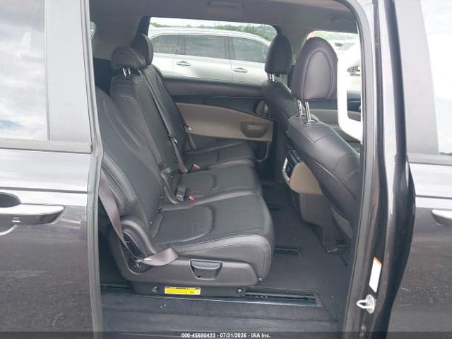 2025 KIA CARNIVAL MPV LXS 8
