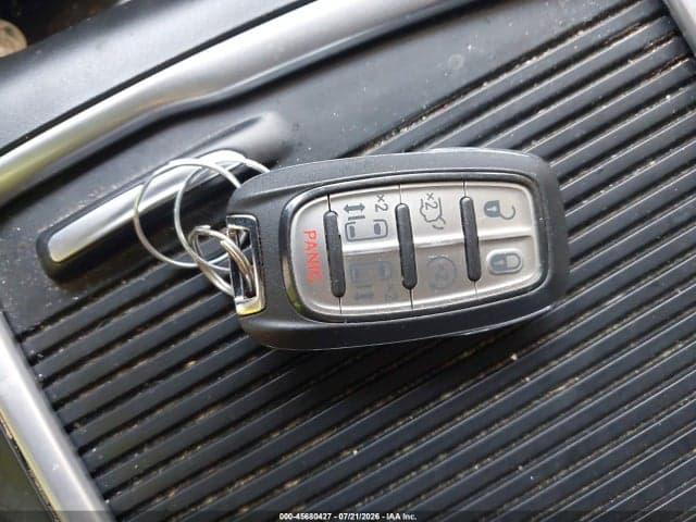 2024 CHRYSLER PACIFICA TOURING L 11
