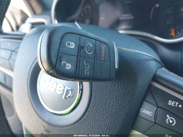2017 JEEP GRAND CHEROKEE LIMITED 11
