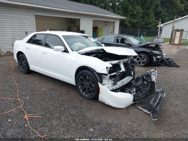 2020 CHRYSLER 300 300S AWD 1