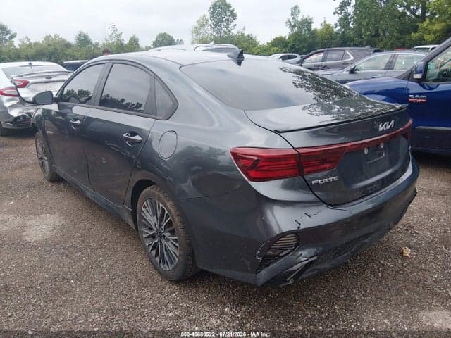 2022 KIA FORTE GT-LINE 3