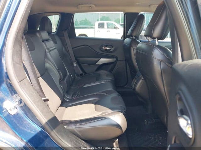 2018 JEEP CHEROKEE LATITUDE PLUS FWD 8