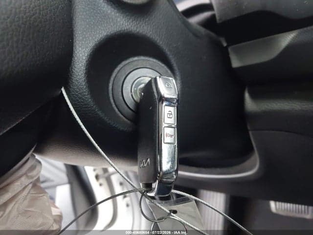 2022 KIA SELTOS LX 11